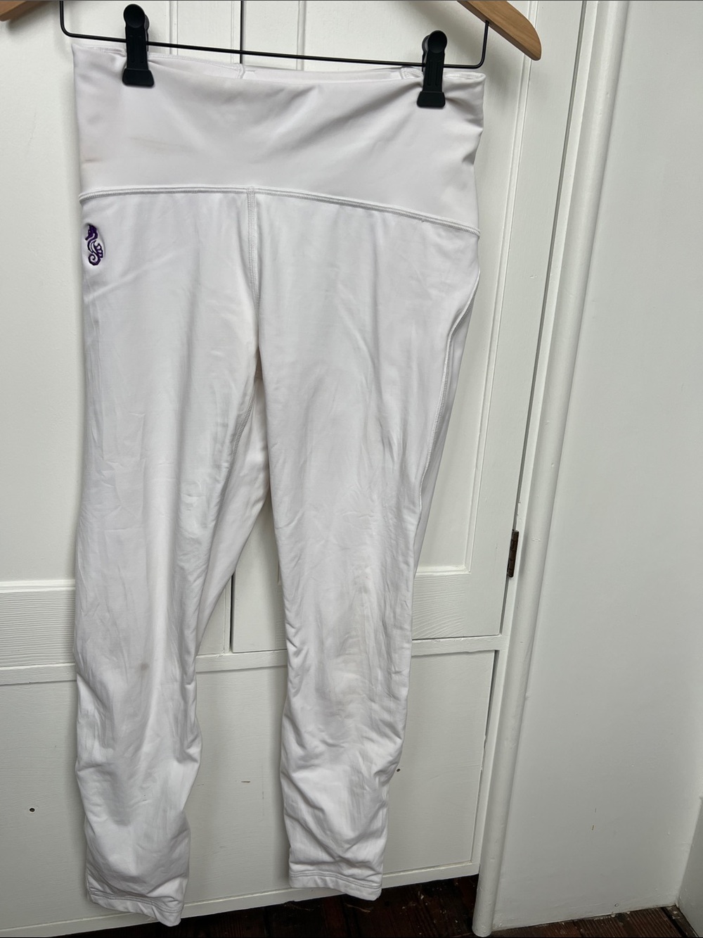 Lululemon leggings thick double layer with mesh trim some spots as shown 8